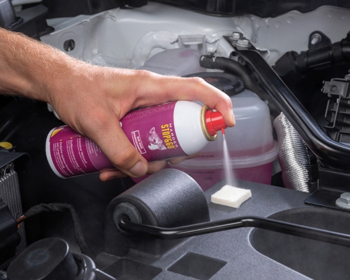 komora silnika - spray na kuny